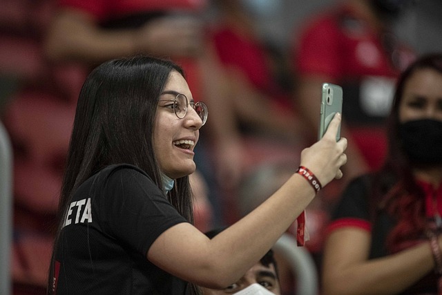 的不对称 的不对称